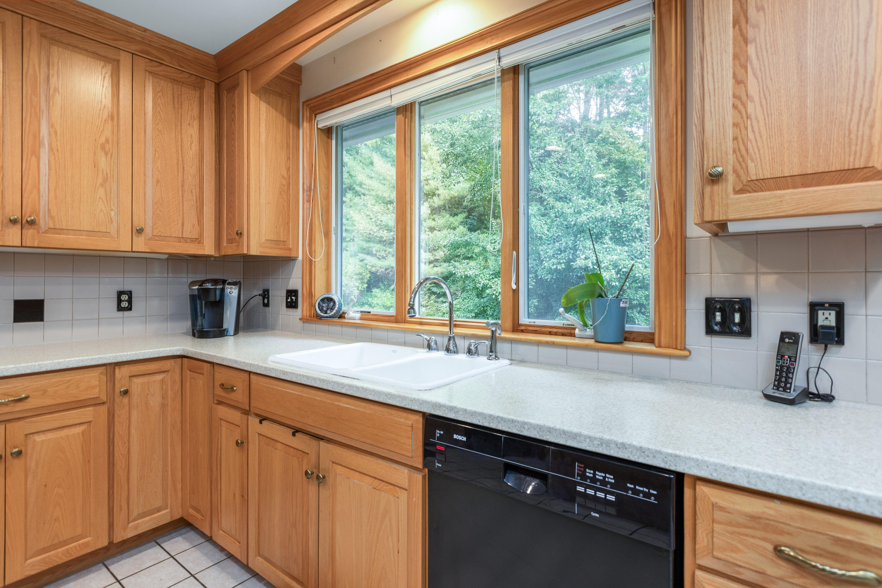 6 Sturdivant Road Cumberland, ME 04110 - Photo 9 of 71 6 Sturdivant Rd Cumberland ME-print-013-