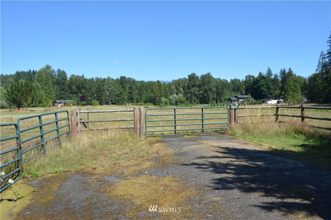 12811 Reiner Road Monroe, WA 98272 - Photo 4 of 11