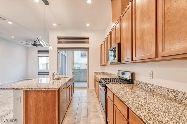 $3,400 | 643 Grey Saker Street, Las Vegas, NV 89138