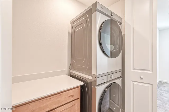 $3,400 | 643 Grey Saker Street, Las Vegas, NV 89138