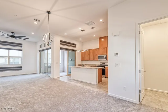 $3,400 | 643 Grey Saker Street, Las Vegas, NV 89138