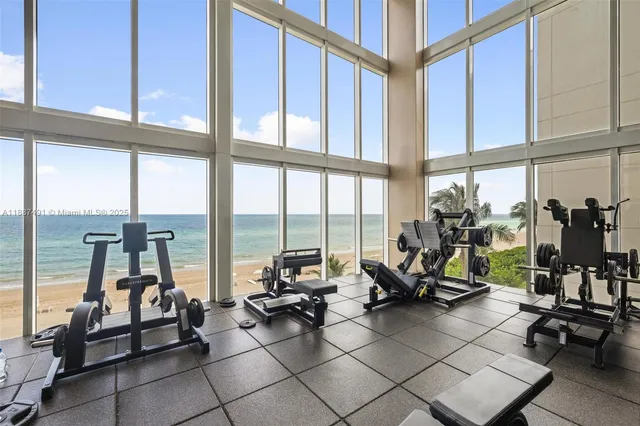 $1,050,000 | 1850 South Ocean Drive, Unit 1507, Hallandale Beach, FL 33009
