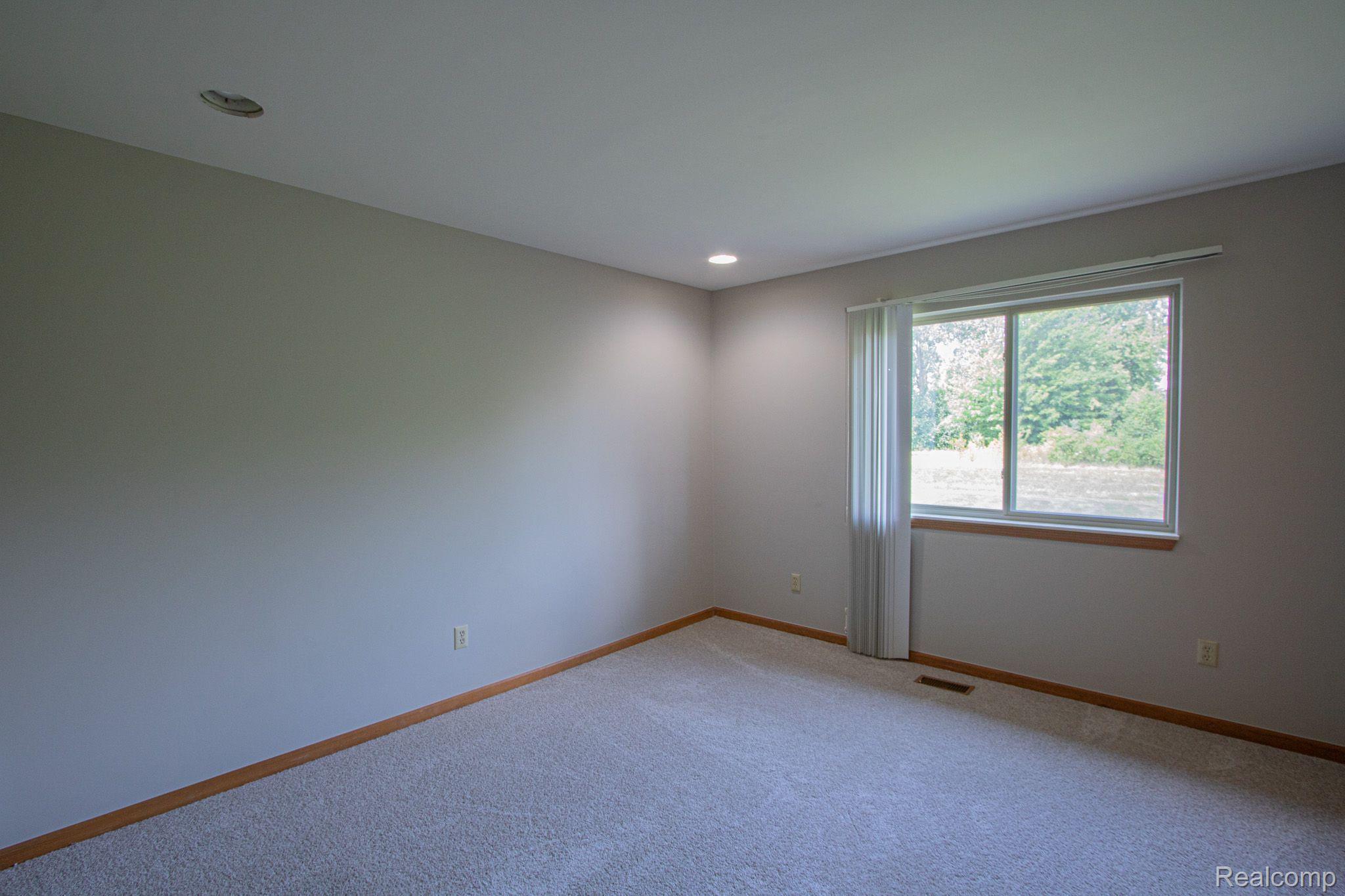 5529 Bedell Road Sterling Heights, MI 48310 - Photo 13 of 28 Gallery Image 13