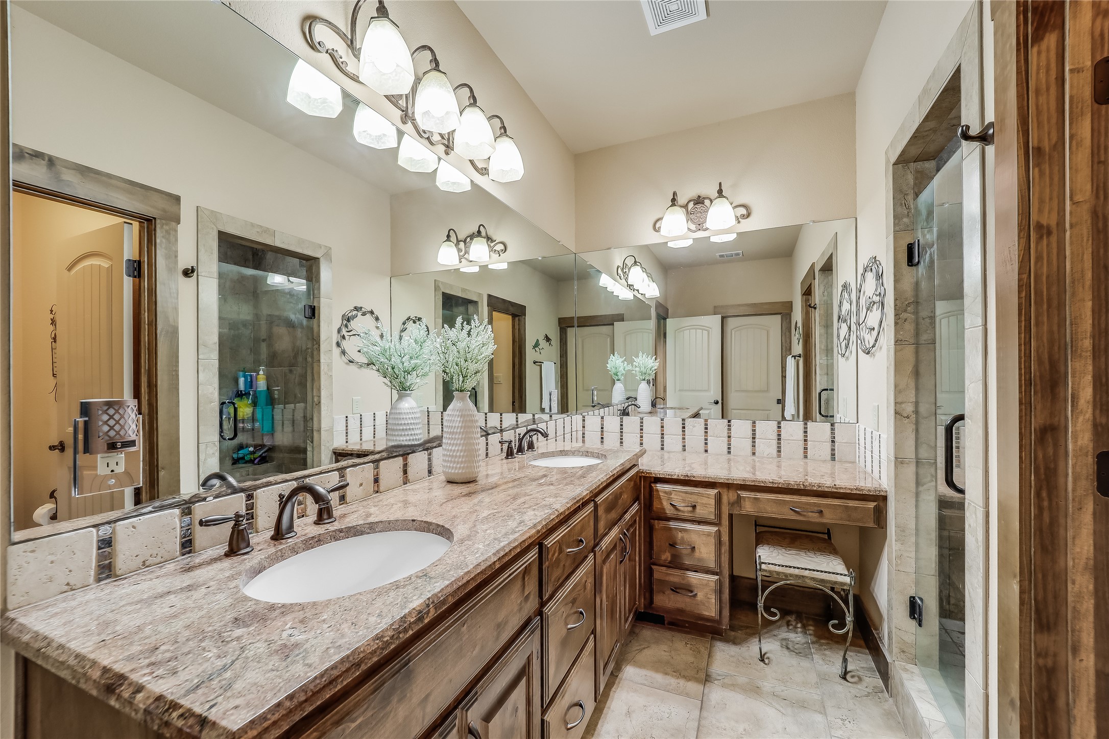 21010 North Ridge Street Lago Vista, TX 78645 - Photo 17 of 32