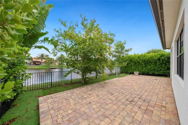 $4,999 | 11843 Southwest 13th Court, Pembroke Pines, FL 33025