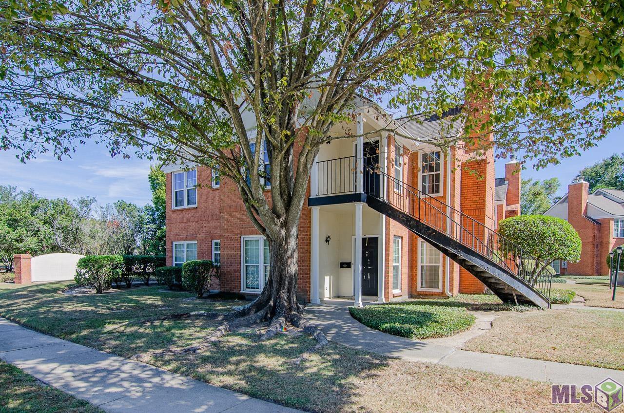7956 Jefferson Pl Boulevard, Unit 1C Baton Rouge, LA 70809 - Photo 4 of 19 Upstairs Unit