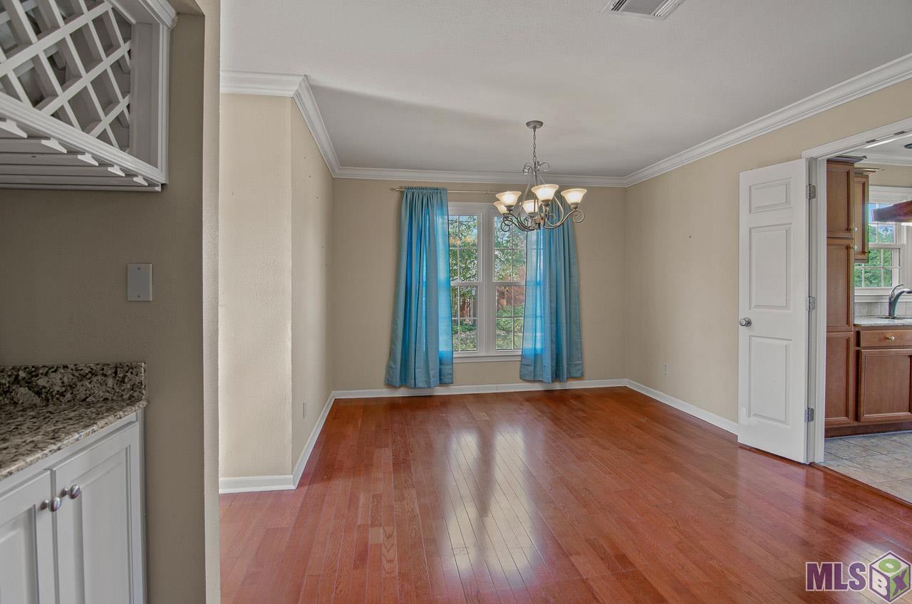 7956 Jefferson Pl Boulevard, Unit 1C Baton Rouge, LA 70809 - Photo 6 of 19 Dining Area