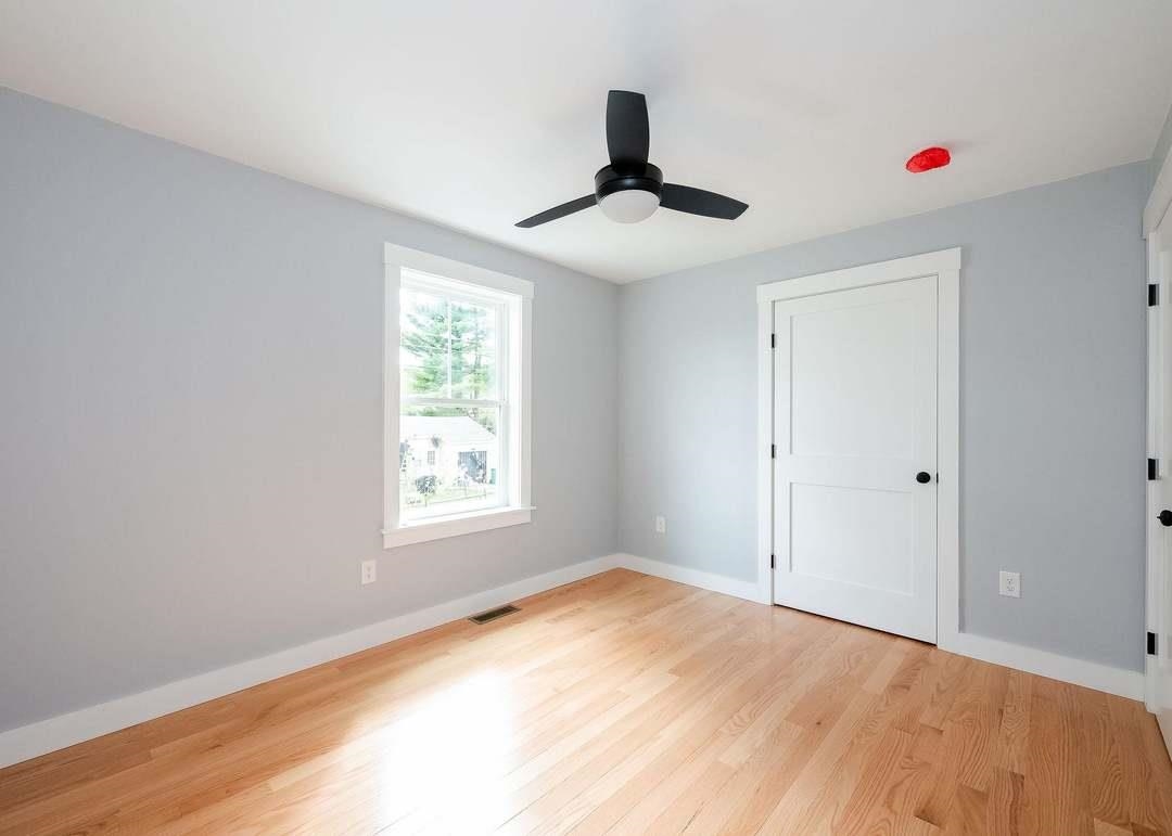 9 Lawn Avenue Rochester, NH 03867 - Photo 27 of 39