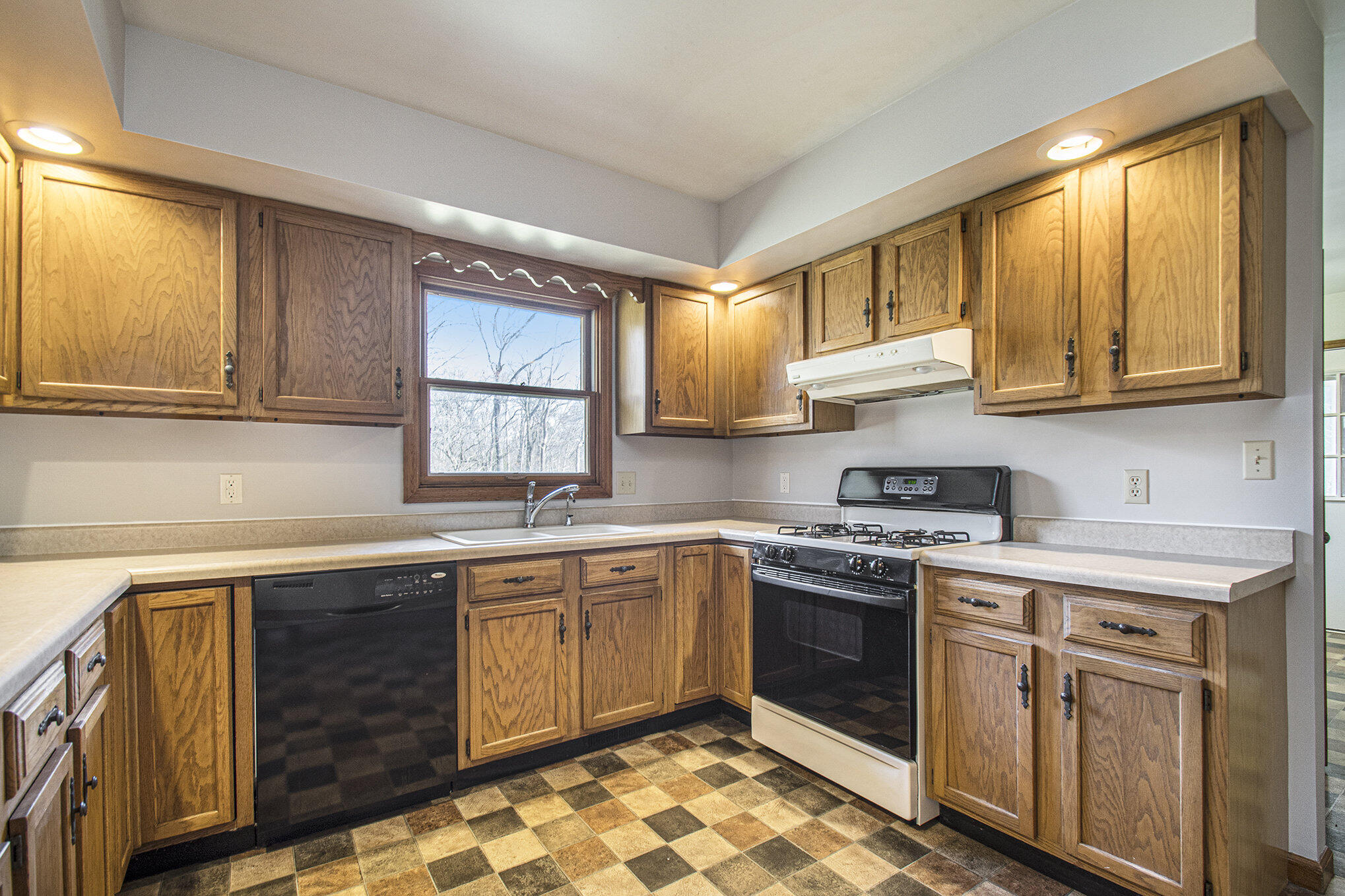 6465 West Bleck Road La Porte, IN 46350 - Photo 9 of 30 2038x1359
