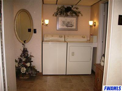 312 East Dustman Road Bluffton, IN 46714 - Photo 14 of 16 Gallery Image 14
