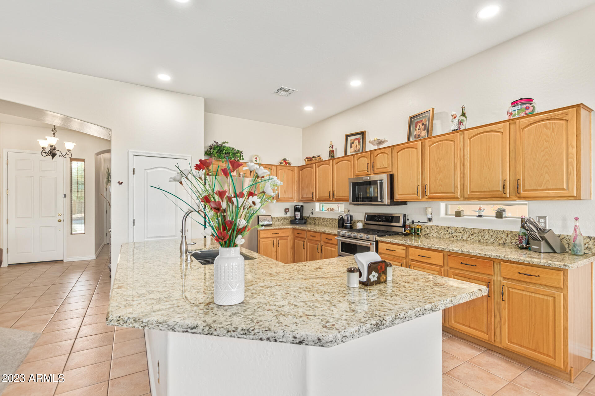 4258 East Lantern Place Gilbert, AZ 85297 - Photo 9 of 27 09 - Lantern