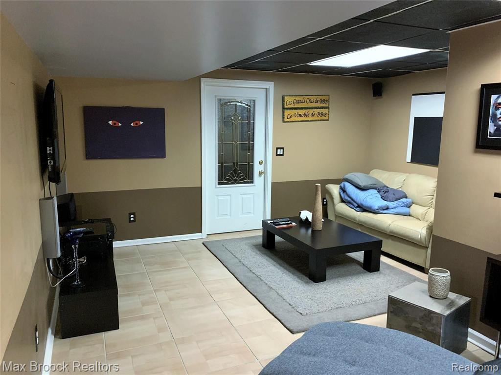 2271 Crystal Drive, Unit 35 Rochester Hills, MI 48309 - Photo 40 of 56
