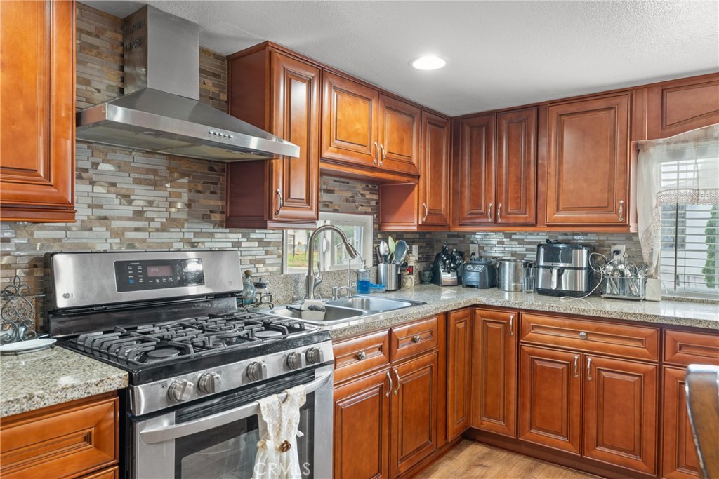 2865 West Rialto Avenue, Unit 17 Rialto, CA 92376 - Photo 6 of 16