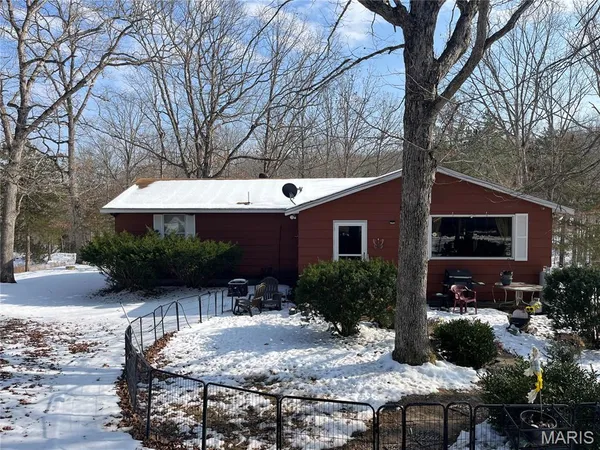 $290,000 | 4462 North Virginia Mines Road, St. Clair, MO 63077