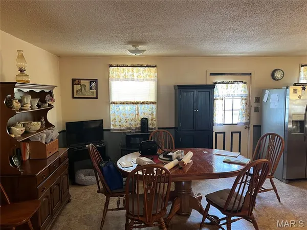 $290,000 | 4462 North Virginia Mines Road, St. Clair, MO 63077