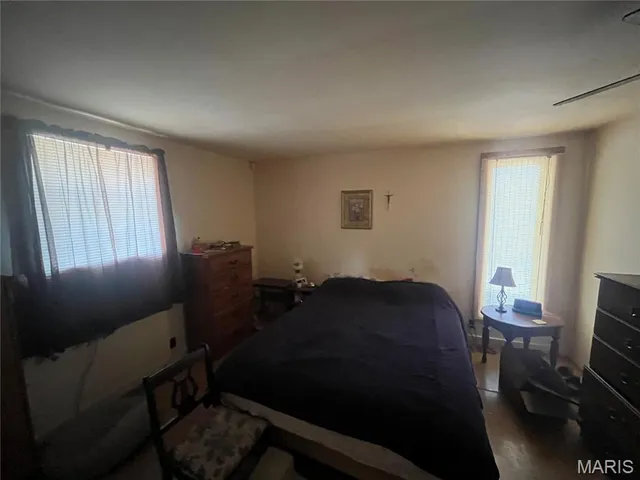 $290,000 | 4462 North Virginia Mines Road, St. Clair, MO 63077