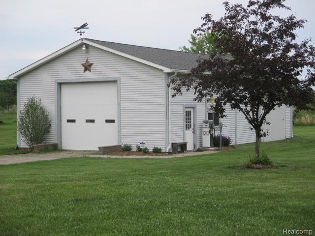 7459 Jackman Road Temperance, MI 48182 - Photo 16 of 20 16.jpg