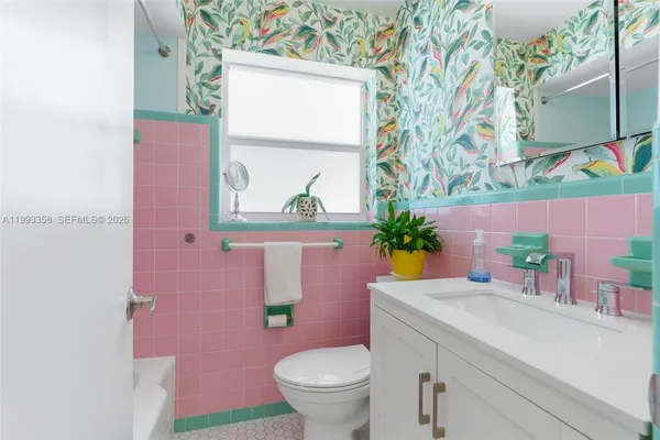 $5,000 | 1639 Northeast 27th Drive, Wilton Manors, FL 33334