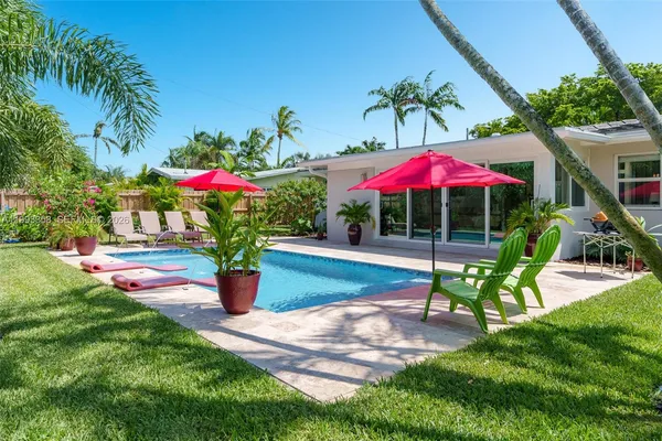 $5,000 | 1639 Northeast 27th Drive, Wilton Manors, FL 33334