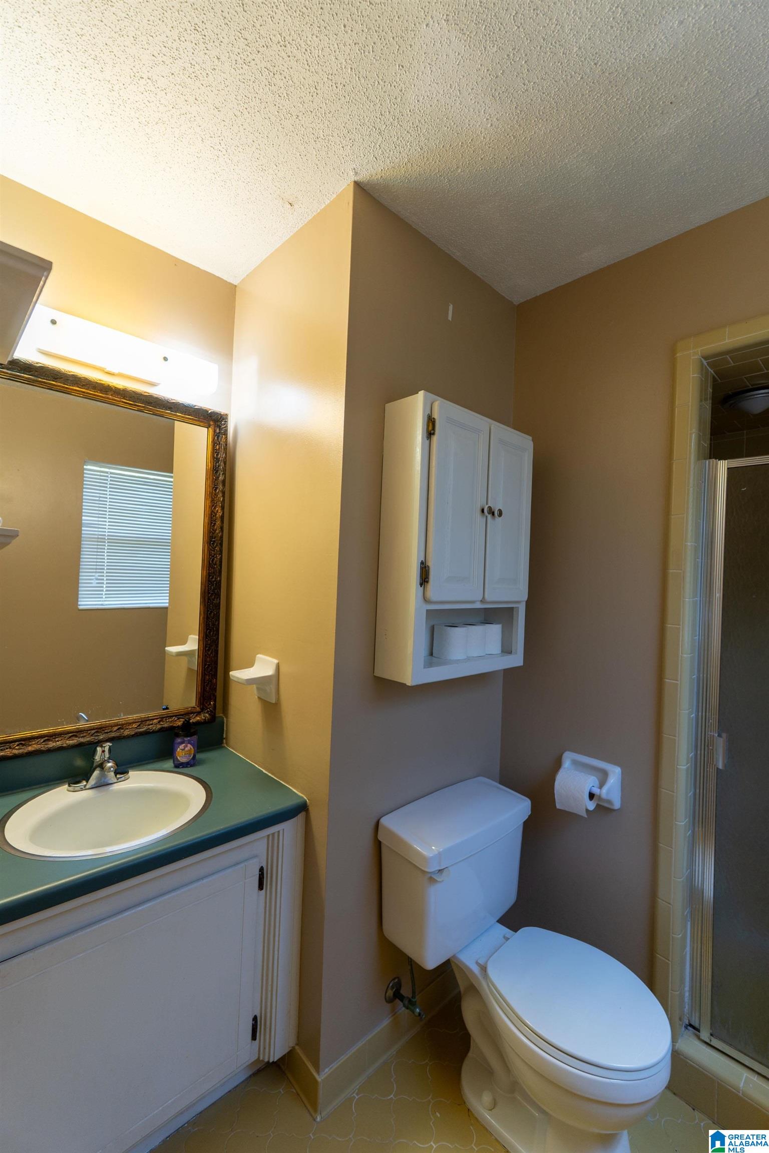 704 Hilltop Road Warrior, AL 35180 - Photo 21 of 56