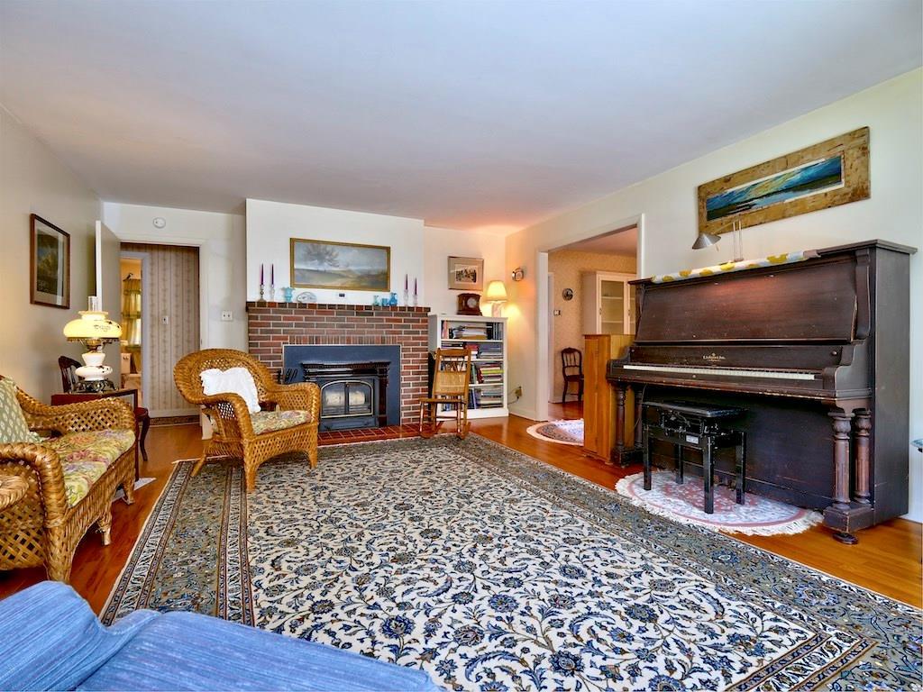 59 Molyneaux Road Camden, ME 04843 - Photo 11 of 31 Photo