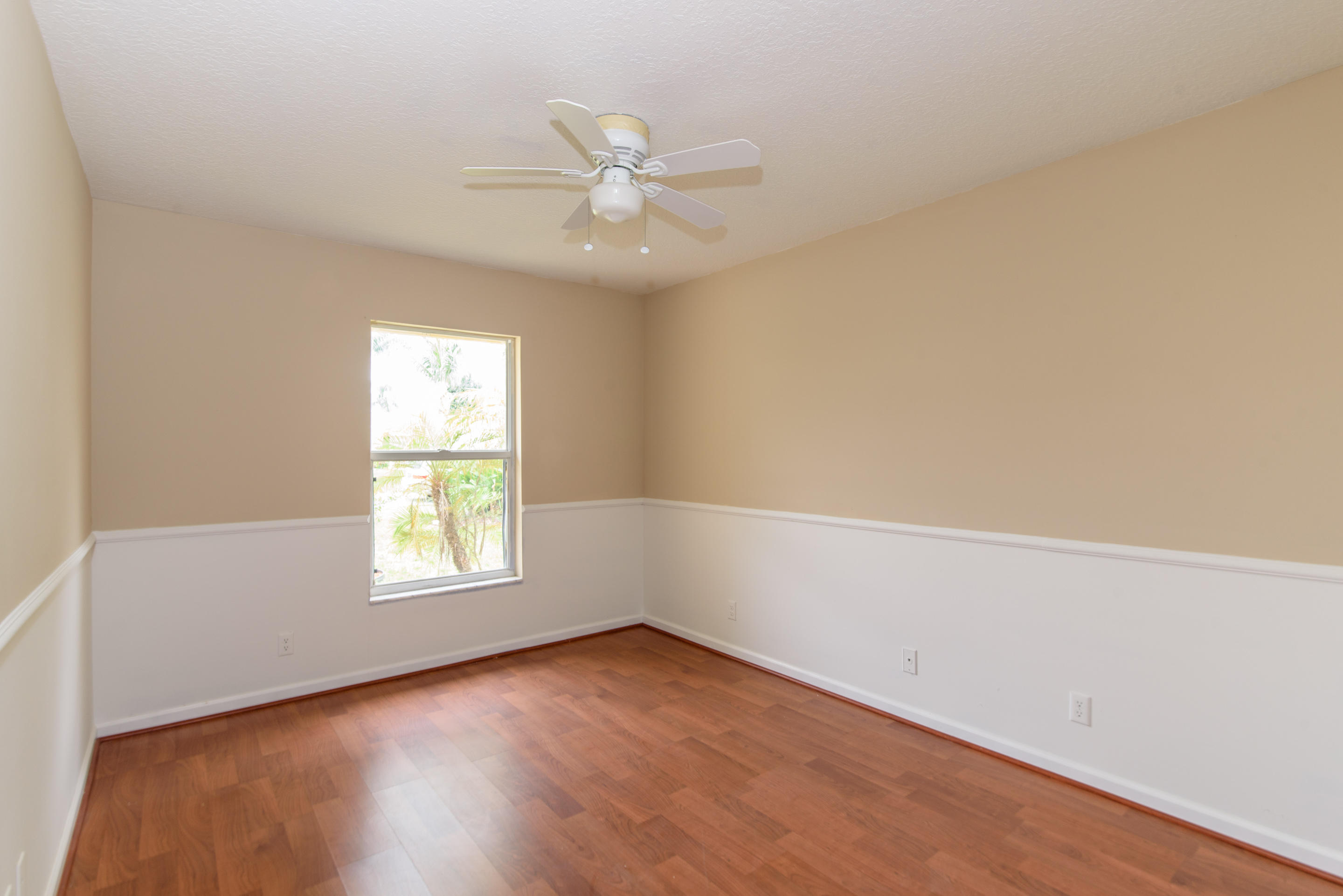 6373 Foster Street Jupiter, FL 33458 - Photo 13 of 18 Guest Bedroom
