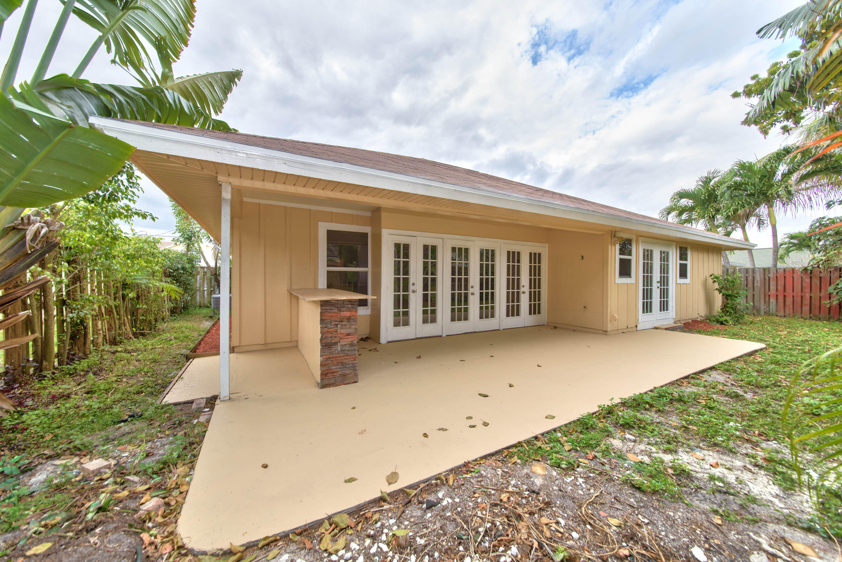6373 Foster Street Jupiter, FL 33458 - Photo 18 of 18 Exterior Back