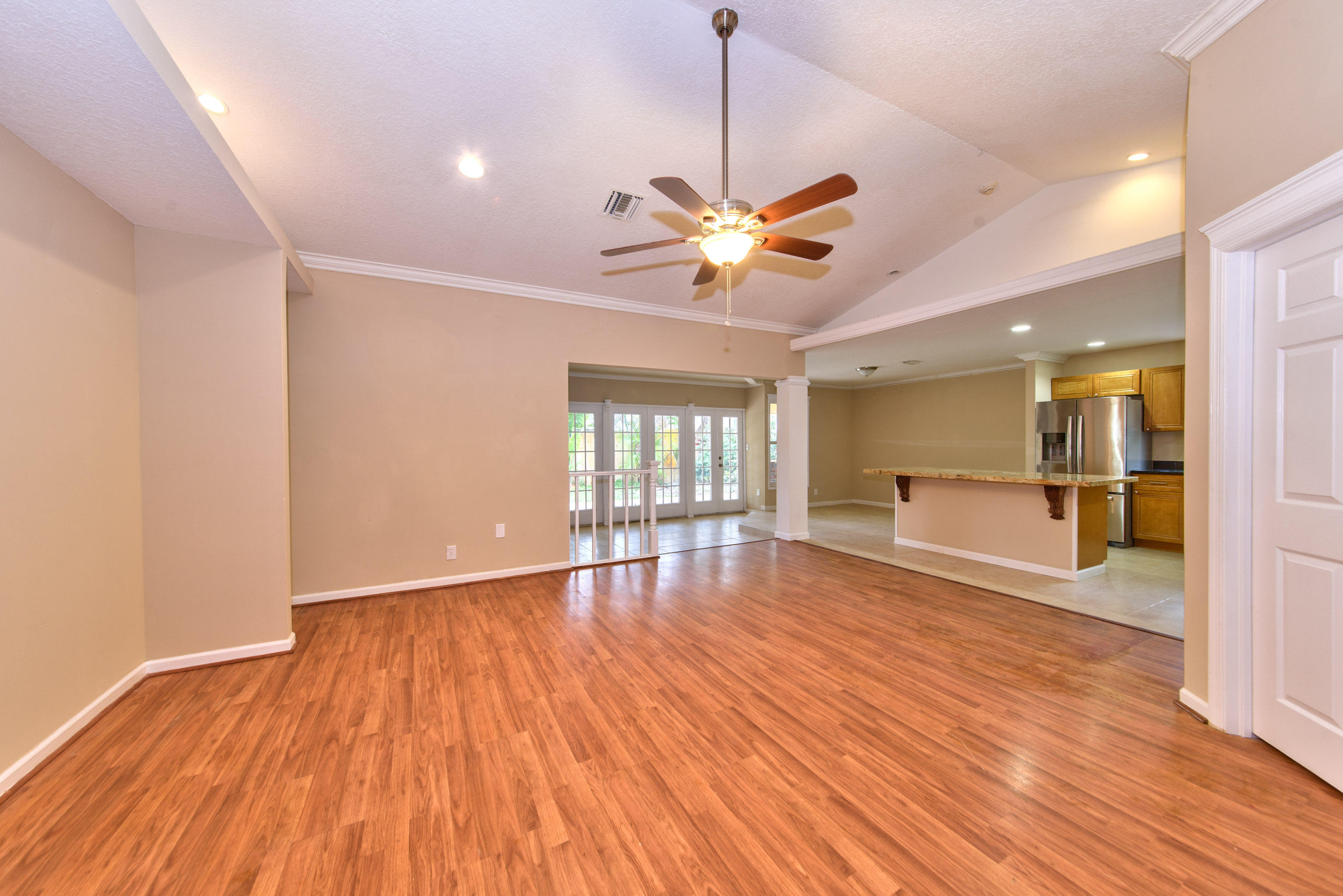 6373 Foster Street Jupiter, FL 33458 - Photo 3 of 18 Living Room