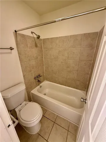 $950 | 2317 West Metairie Avenue, Unit 9, Kenner, LA 70062