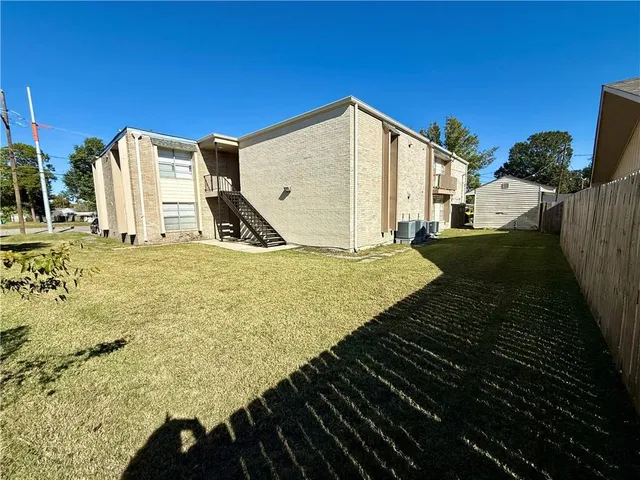 $950 | 2317 West Metairie Avenue, Unit 9, Kenner, LA 70062