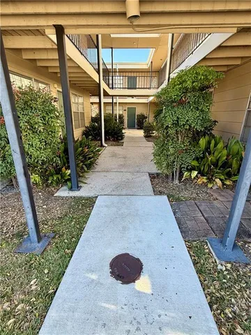 $950 | 2317 West Metairie Avenue, Unit 9, Kenner, LA 70062