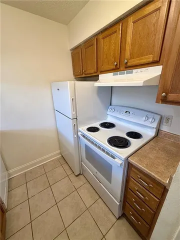 $950 | 2317 West Metairie Avenue, Unit 9, Kenner, LA 70062