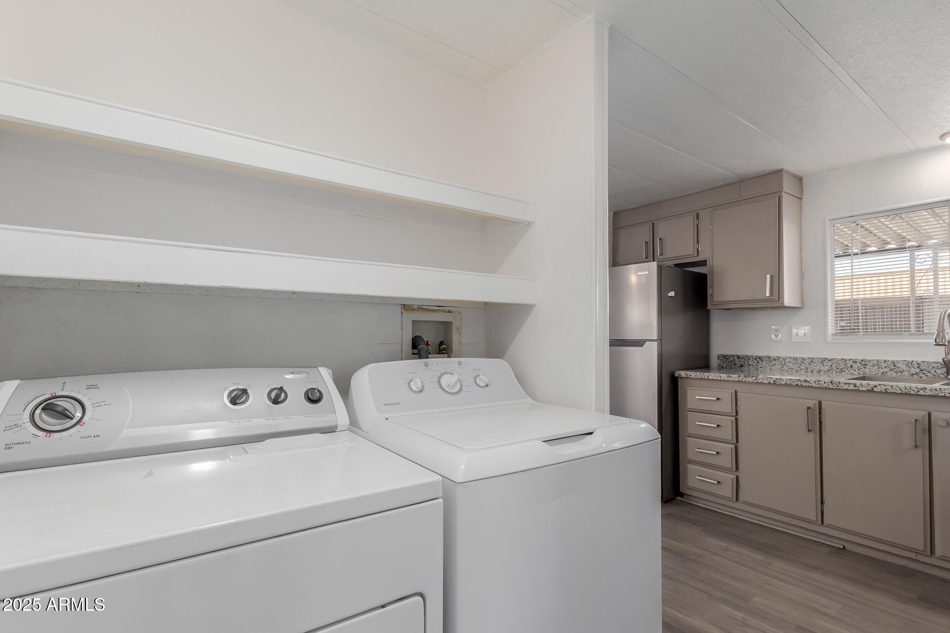 2121 North Center Street, Unit 197 Mesa, AZ 85201 - Photo 7 of 21 28 Center