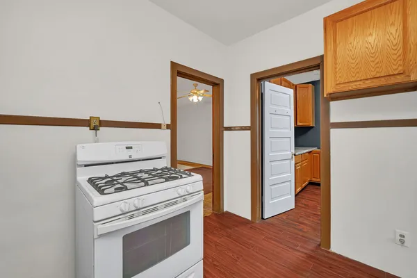 $240,000 | 232 North Green Street, Carpentersville, IL 60110