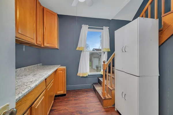 $240,000 | 232 North Green Street, Carpentersville, IL 60110