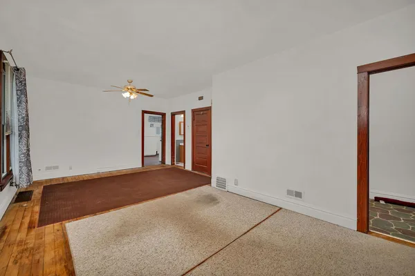 $240,000 | 232 North Green Street, Carpentersville, IL 60110