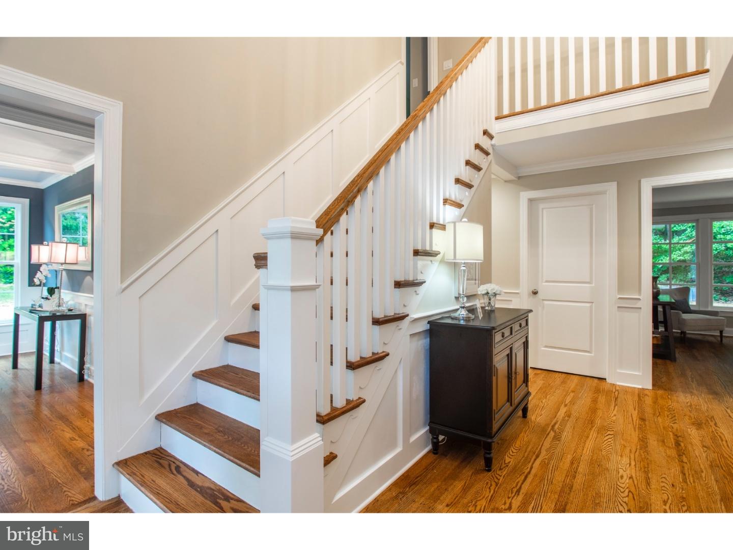 734 Mancill Road Wayne, PA 19087 - Photo 3 of 25 Foyer