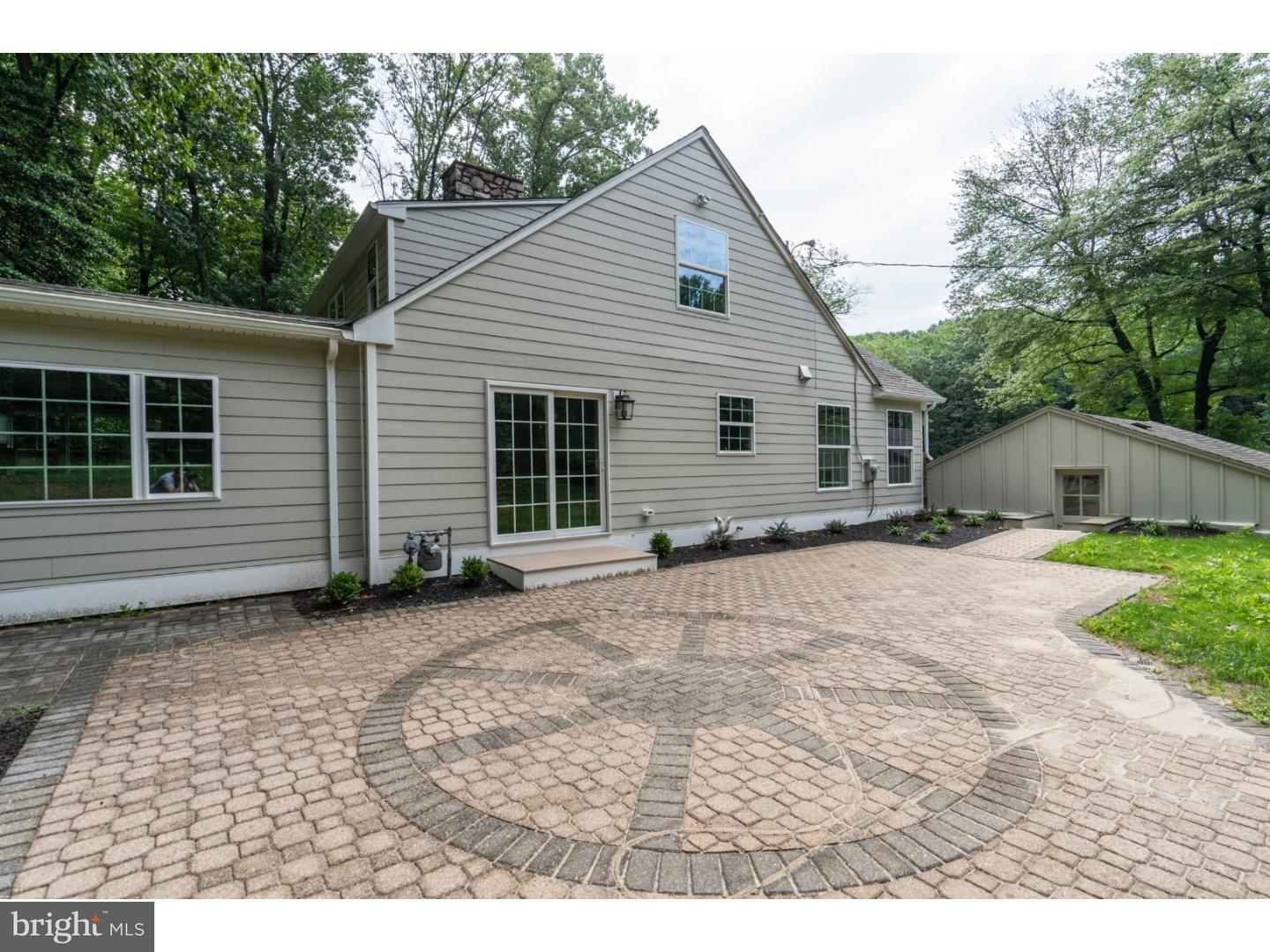 734 Mancill Road Wayne, PA 19087 - Photo 24 of 25 Patio