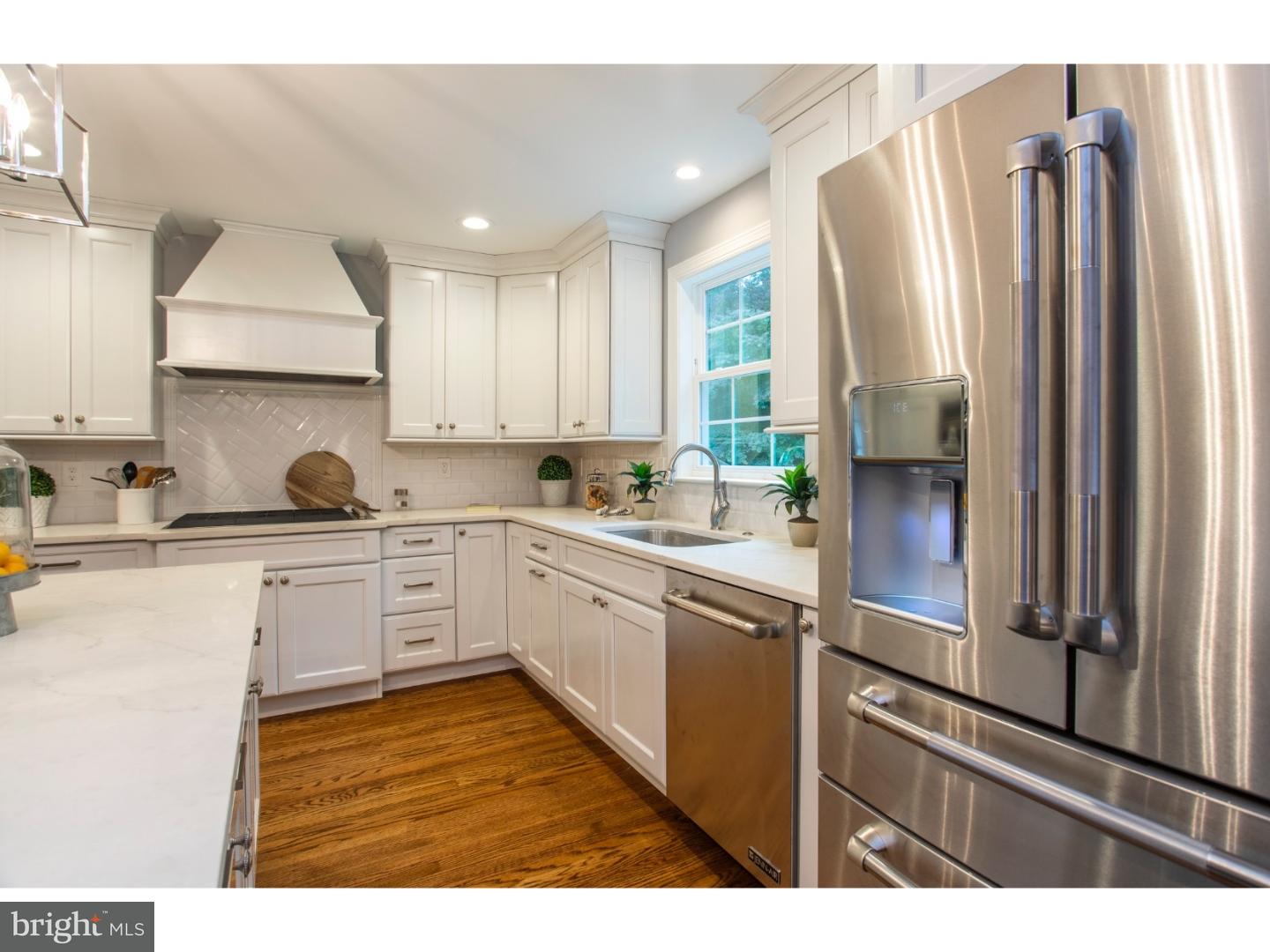 734 Mancill Road Wayne, PA 19087 - Photo 8 of 25 Kitchen