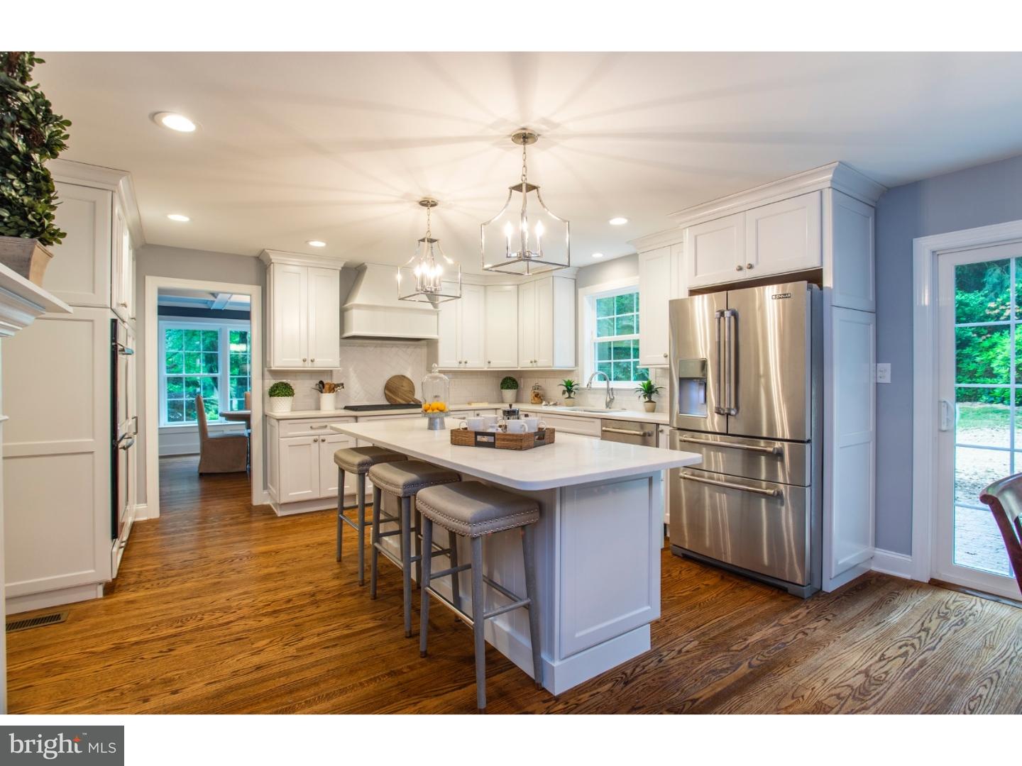 734 Mancill Road Wayne, PA 19087 - Photo 10 of 25 Kitchen