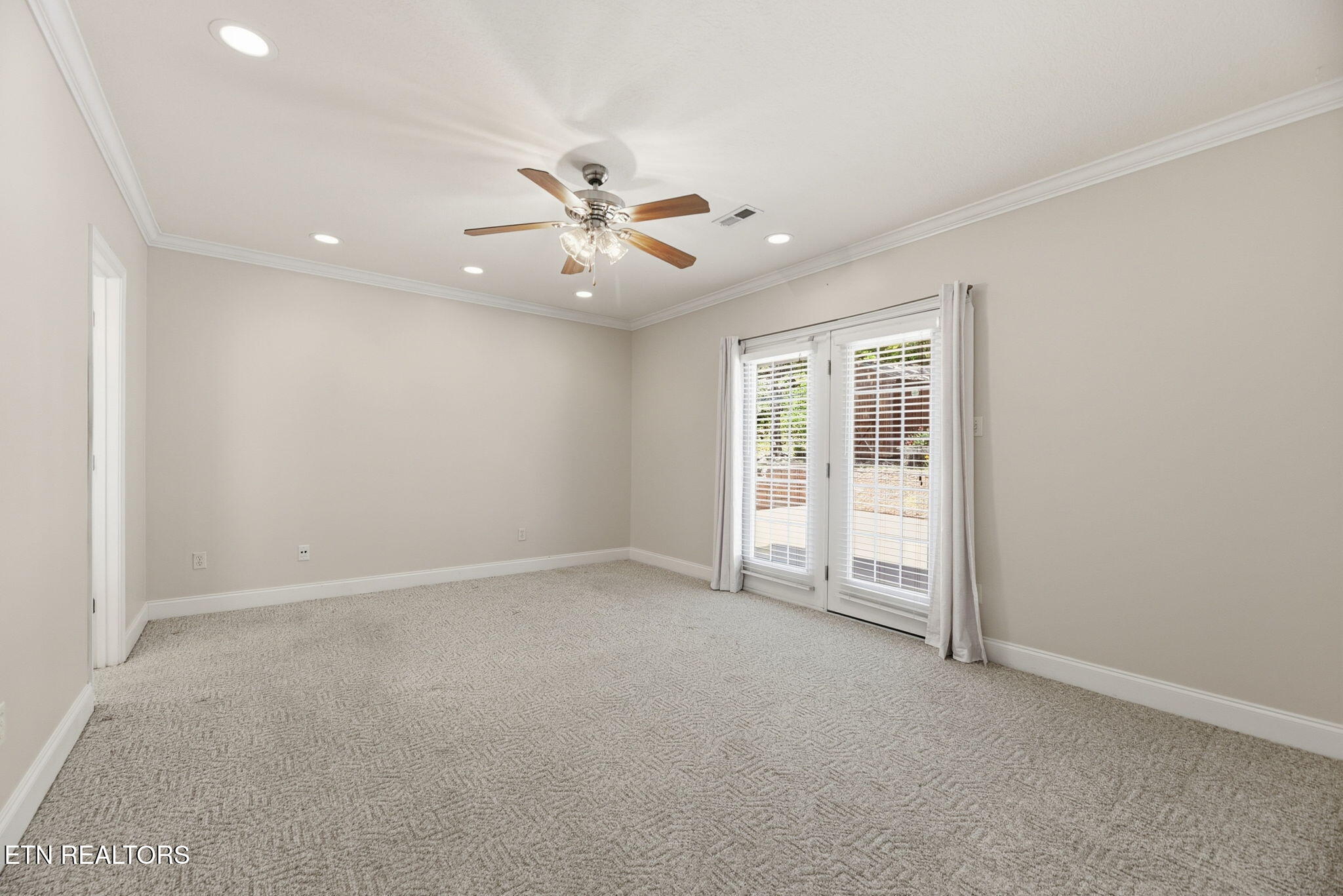 221 Sweetgum Lane Oak Ridge, TN 37830 - Photo 19 of 38 18-web-or-mls-DSC_9633