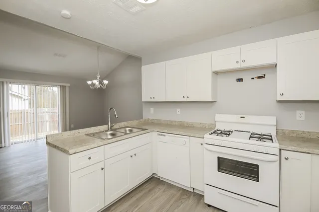 $1,590 | 358 Autumn Lake Drive, McDonough, GA 30253