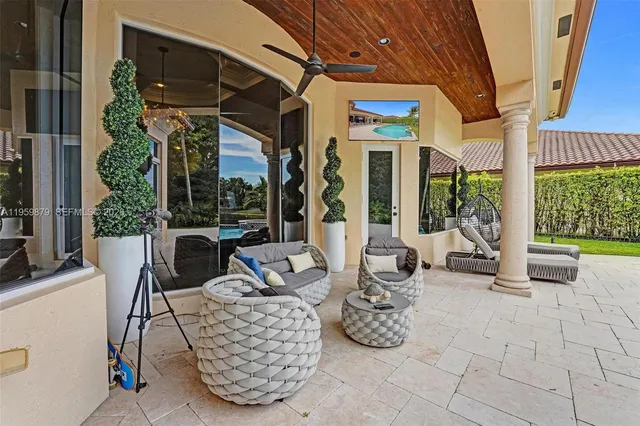 a picture of floor plan