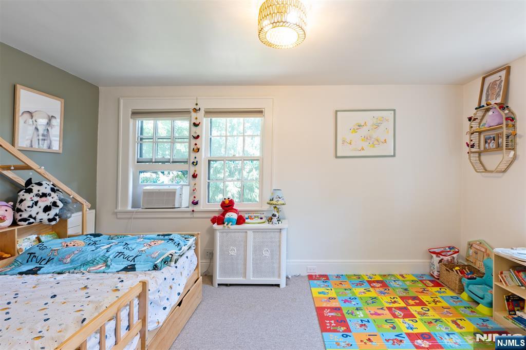 529 Wyndham Road Teaneck, NJ 07666 - Photo 24 of 30