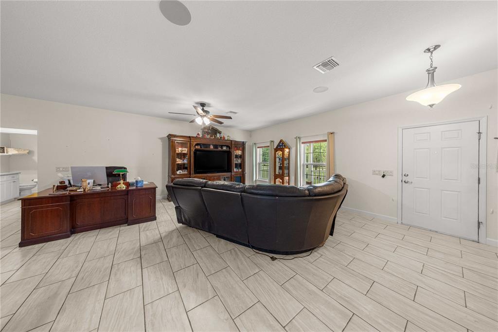 2250 Southeast 157th Lane Road Summerfield, FL 34491 - Photo 7 of 42