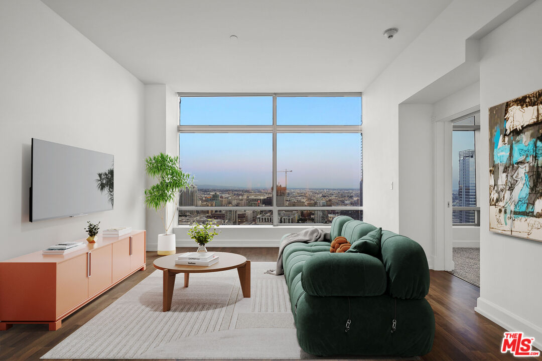 900 West Olympic Blvd Unit 32E  