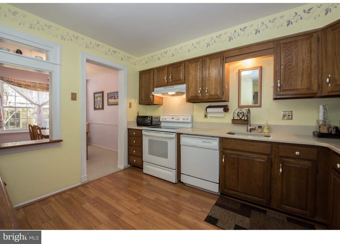1189 Heyward Road, Unit 39 Chesterbrook, PA 19087 - Photo 5 of 16 Kitchen