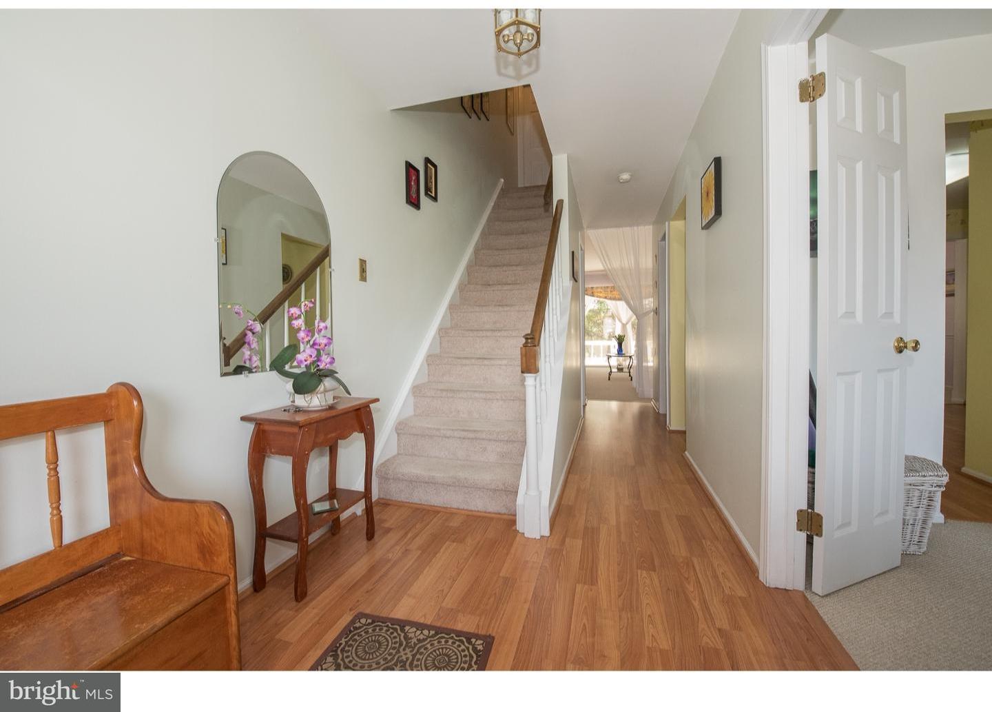 1189 Heyward Road, Unit 39 Chesterbrook, PA 19087 - Photo 10 of 16 Hallway