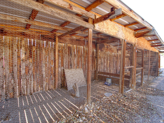 45 West 300 N Road Oak City, UT 84649 - Photo 6 of 20 Chicken Coup