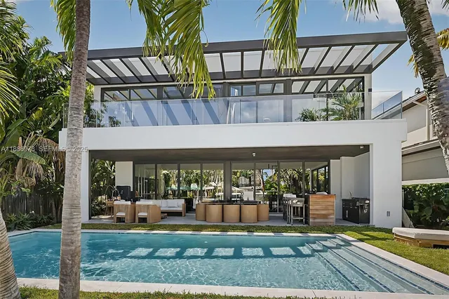 $7,200,000 | 620 Solar Isle Drive, Fort Lauderdale, FL 33301